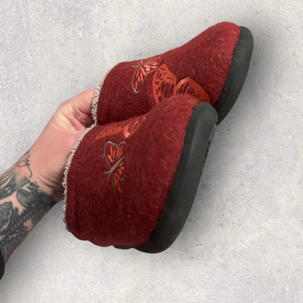 L.L.Bean daybreak butterfly slippers - Picture 6 of 6